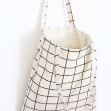 BT-DA #16 GRID WHITE TOTE BAG